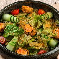 Зеленый с лососем в Омар Хайям