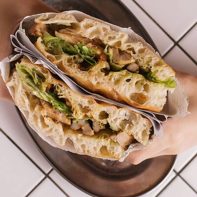 Сэндвич с ростбифом в Яффо по цене 594 ₽