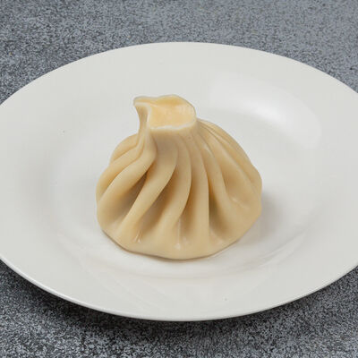 Хинкали вареные с молочной телятиной в У Бурчо по цене 200 ₽