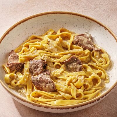 Паста с говядиной в перечном соусе в Перчини на огне по цене 530