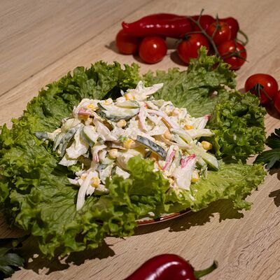 Салат крабовый в Плюшка ватрушка по цене 250 ₽