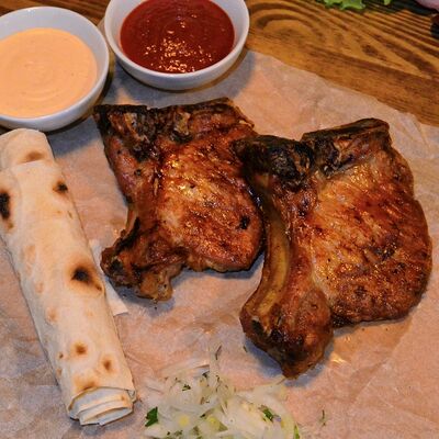 Корейка свиная в Папа Mangals по цене 560 ₽