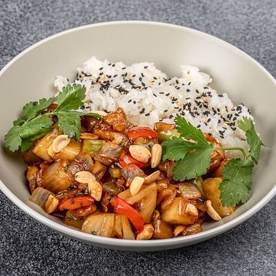 Цыпленок с ананасом по-азиатски в Pizza Lavka по цене 549 ₽