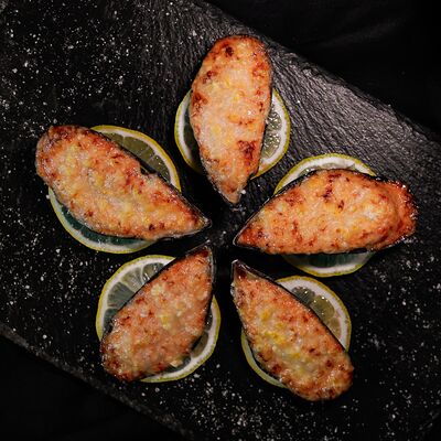 Мидии киви в сырно-чесночном креме в Атлантида по цене 660 ₽