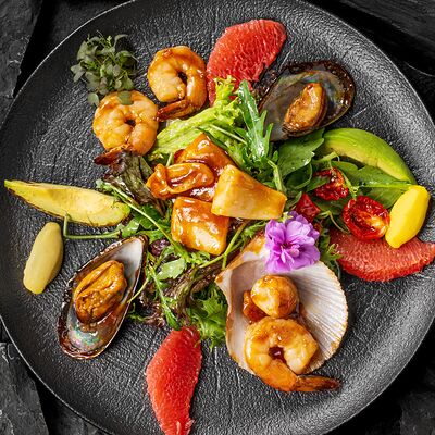 Тёплый микс с морепродуктами в К43 по цене 999 ₽