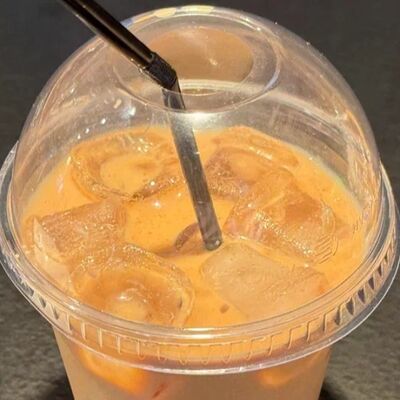 Карамельный Айс-латте в Патисари по цене 264 ₽