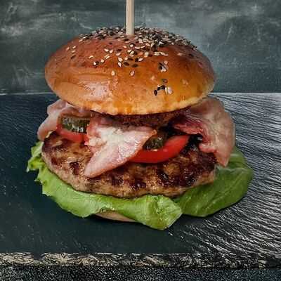 Premium бургер куриный в Пито-Грильто по цене 675 ₽