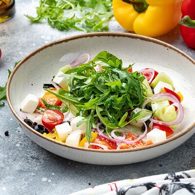 Греческий салат в Amarena по цене 975 ₽