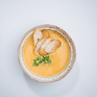 Суп-пюре из овощей с куриной грудкой в Кафе-парк Теремок по цене 150 ₽