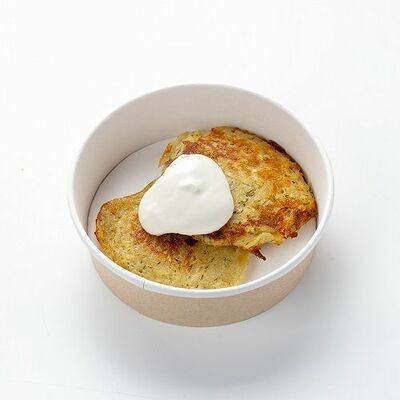 Драники со сметаной в Pelmen House по цене 280 ₽