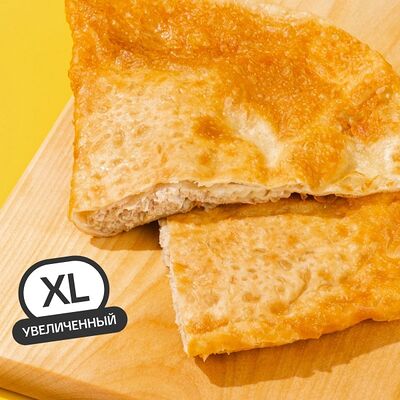 Чебурек с курицей и сыром XL в Чебурекми по цене 392 ₽