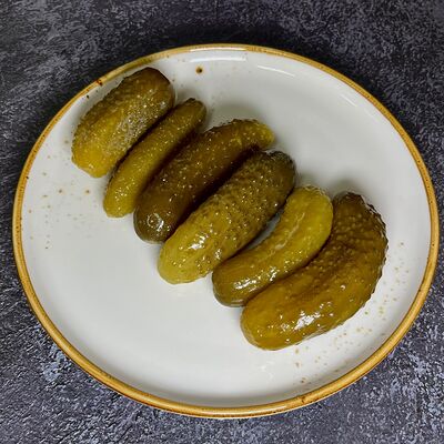 Солёные огурцы в Арарат по цене 250 ₽