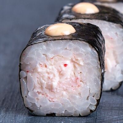 Кани Маки 8 шт в SushiDays по цене 279 ₽