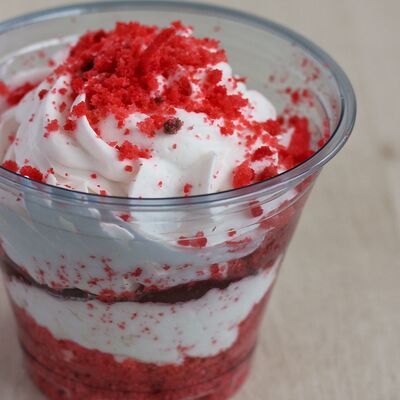 Трайфл Красный бархат с малиной в Едим по цене 205 ₽