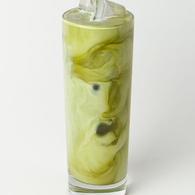 Айс матча-латте Medium в Surf Coffee X Val DIsere по цене 335 ₽