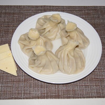 Хинкали сырные в Шашлыки & Пироги по цене 350 ₽