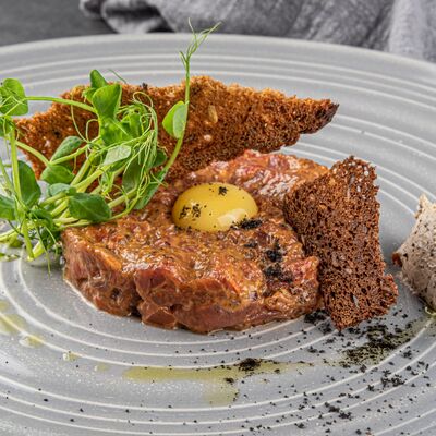 Тартар из говядины в Duran Bar & Grill по цене 245