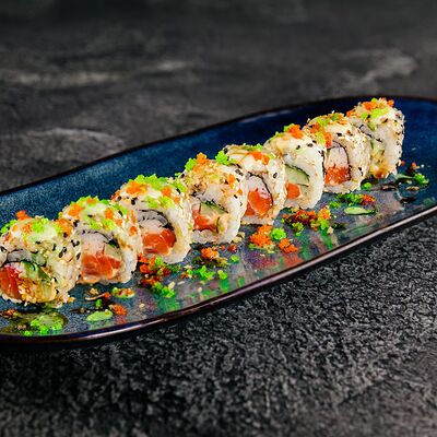 Запечённый ролл Зимний в Sticks Sushi по цене 640 ₽