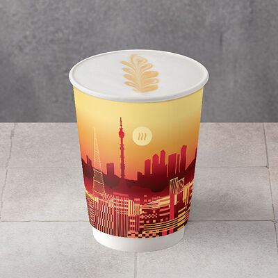 Латте в Шоколадница по цене 300 ₽