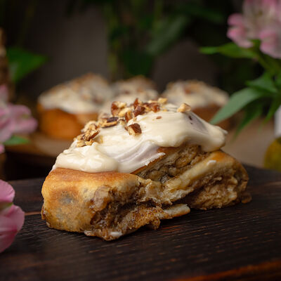 Булочка с корицей в Сыроварня по цене 390 ₽