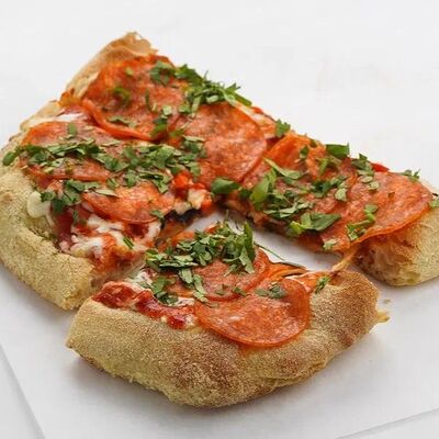 Пицца Пеперони остраяв Pizzatta по цене 325 ₽