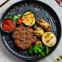 Бифштекс говяжий с шампиньонами в Edateca Едатека