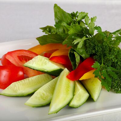 Ассорти из свежих овощей в Мансарда по цене 350 ₽