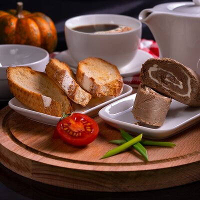 Паштет из куриной печени в Тесоро по цене 380 ₽