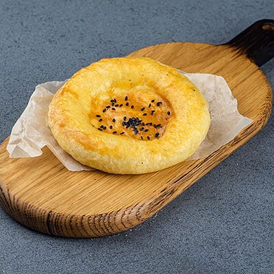 Лепешка узбекская из печи в Рестомаркет Китчен по цене 35 ₽