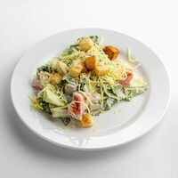 Цезарь с курицей в Уха из петуха