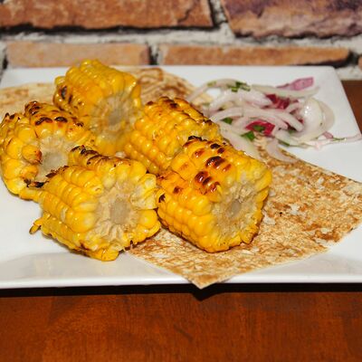 Кукуруза запеченная на углях в Халяль по цене 250 ₽