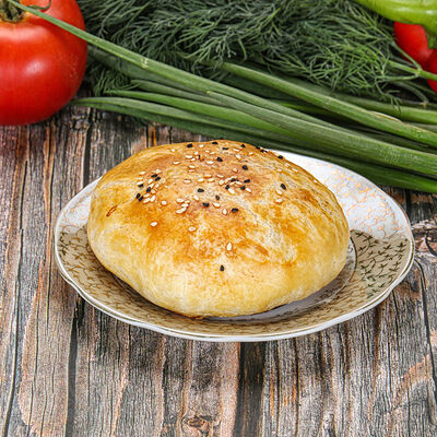 Самса с говядиной тандырная в Чайхана Мадина по цене 213 ₽