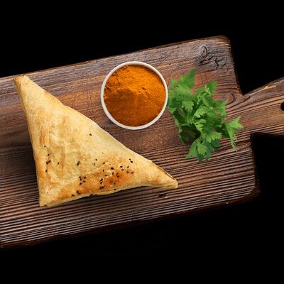 Самса с говядиной в Шаурма на Федосеенко по цене 150 ₽