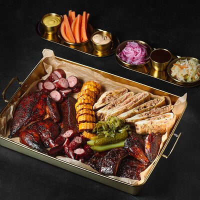 Большая BBQ тарелка на компанию в Интонация по цене 6500 ₽