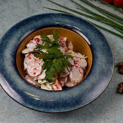 Салат Весна в КАФЕ ВЕСНА по цене 435 ₽