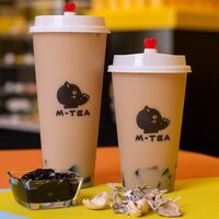 Черный латте с травяным желе в M-Tea