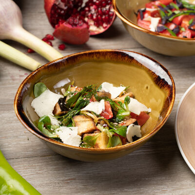 Салат с хрустящим баклажаном в Грузинское кафе Ван Гоги по цене 290 ₽