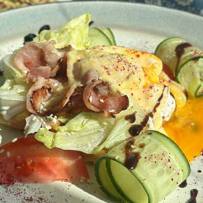 Вафля с беконом сырная в Моё место по цене 451 ₽