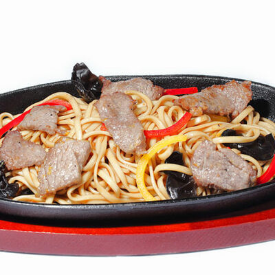 Удон с говядиной в соусе терияки в Чайна Тун по цене 350