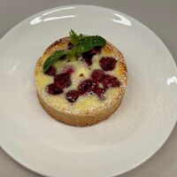 Тарт вишневый в Balance cafe