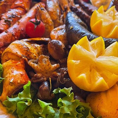 Большое плато из морепродуктов в Лобстер по цене 6199 ₽