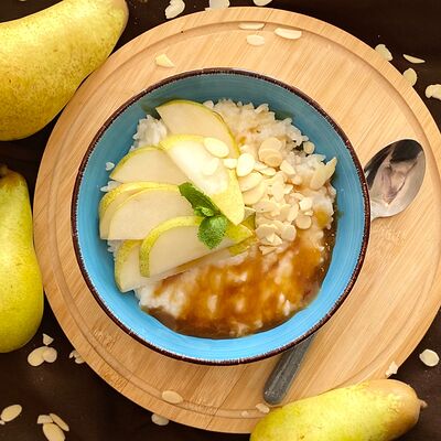 Рисовая каша с грушей и солёной карамельюв Вкус кофе по цене 315 ₽