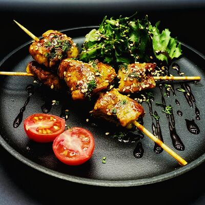 Шашлычок из цыплёнка на гриле в Суши-бар Сушими по цене 832 ₽