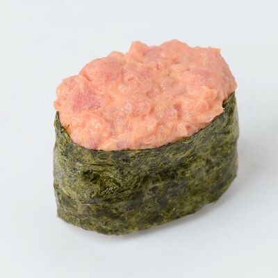 Гункан с тунцом в Good Food по цене 189 ₽