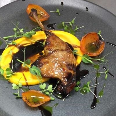 Утиная ножка с пряным кремом и соусом порто в Столица по цене 840 ₽