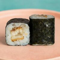 Мини-ролл с угрем в Sushi Street