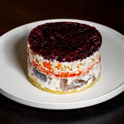 Сельдь под шубой в Домашняя кулинария по цене 340 ₽