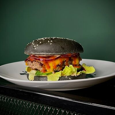 Хот-Чили Бургер в Охота мясо по цене 620 ₽