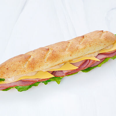Багет сырный с ветчиной в Магбургер & Братья Караваевы по цене 300