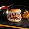 Бургер с копченой свининой в Pub Steak-house Oldham по цене 590